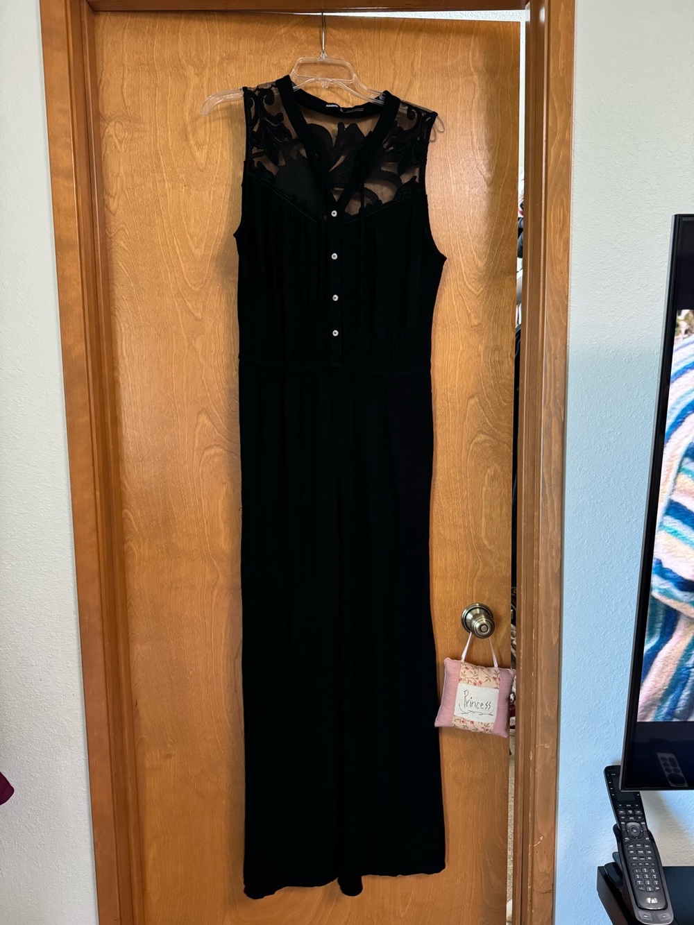Annabelle Black Sleeveless Jumpsuit– Size L